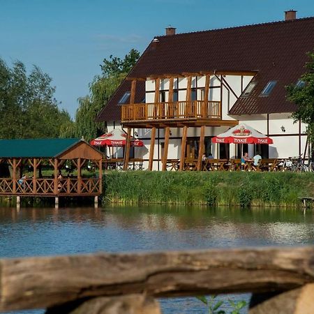 Restauracja Teo Hotel Cieszkow Exterior foto